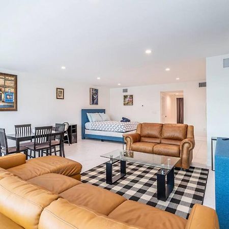The Purple Pelican Beachfront With Ocean Balcony Unit 3 Fort Lauderdale Eksteriør bilde