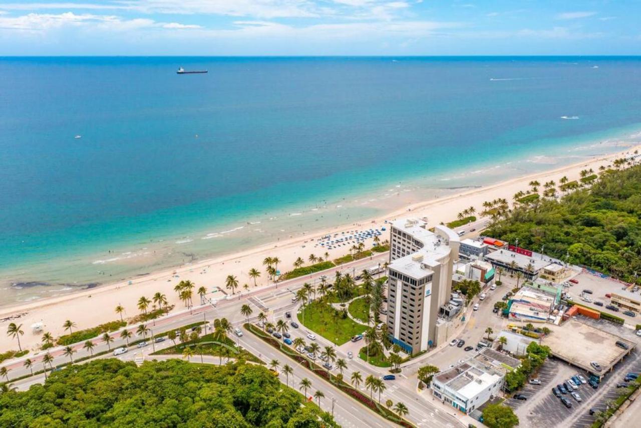 The Purple Pelican Beachfront With Ocean Balcony Unit 3 Fort Lauderdale Eksteriør bilde