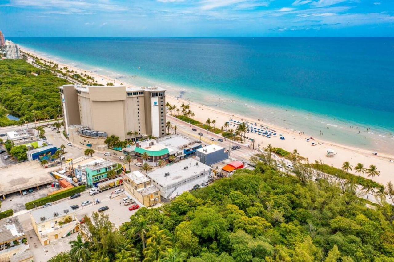 The Purple Pelican Beachfront With Ocean Balcony Unit 3 Fort Lauderdale Eksteriør bilde