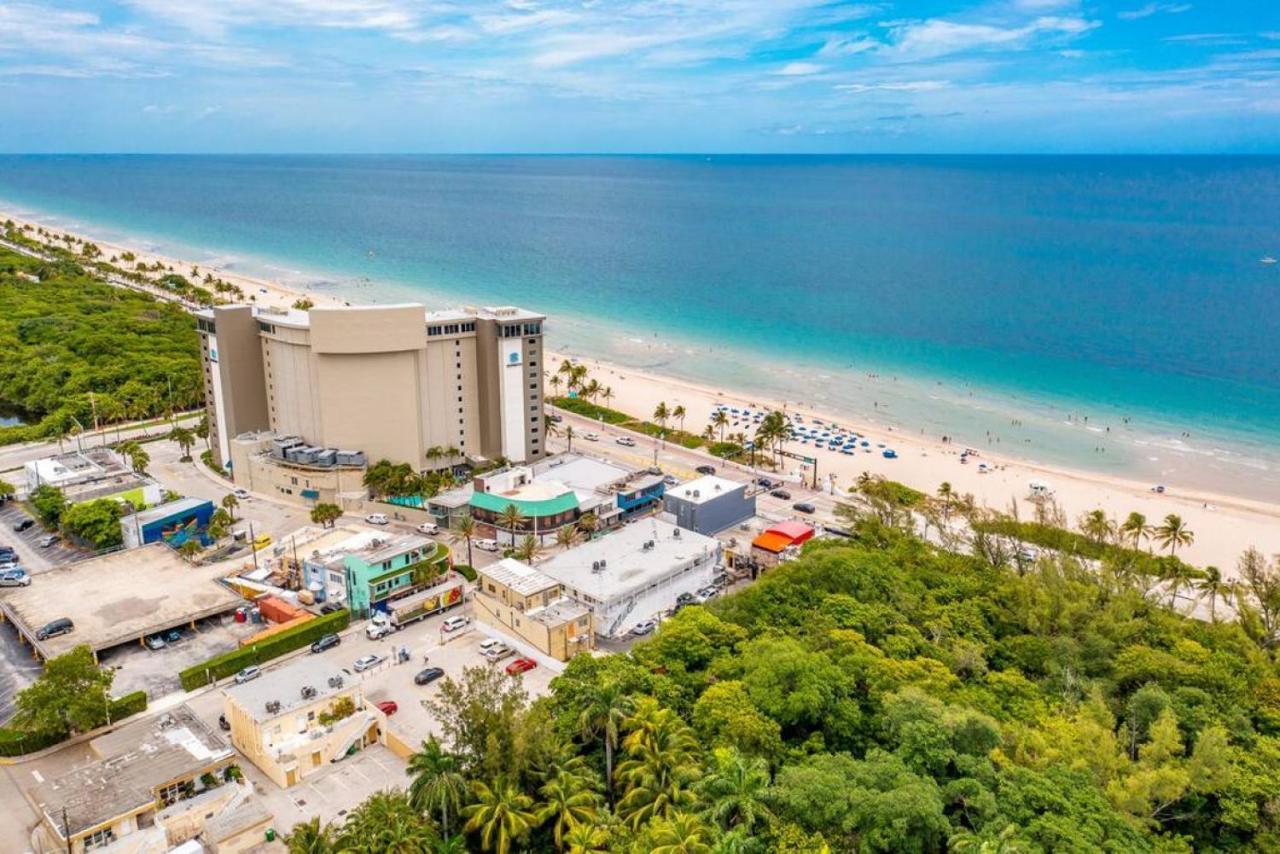 The Purple Pelican Beachfront With Ocean Balcony Unit 3 Fort Lauderdale Eksteriør bilde
