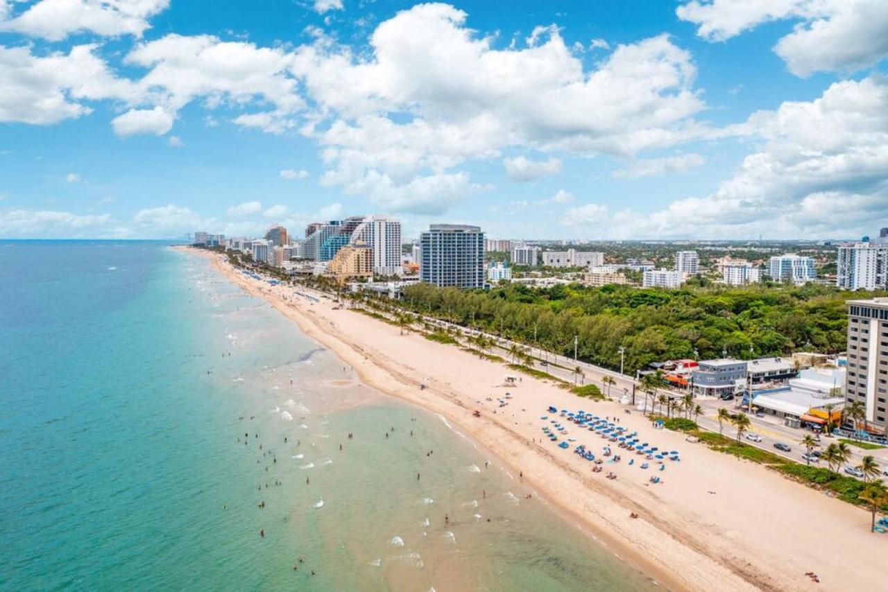 The Purple Pelican Beachfront With Ocean Balcony Unit 3 Fort Lauderdale Eksteriør bilde