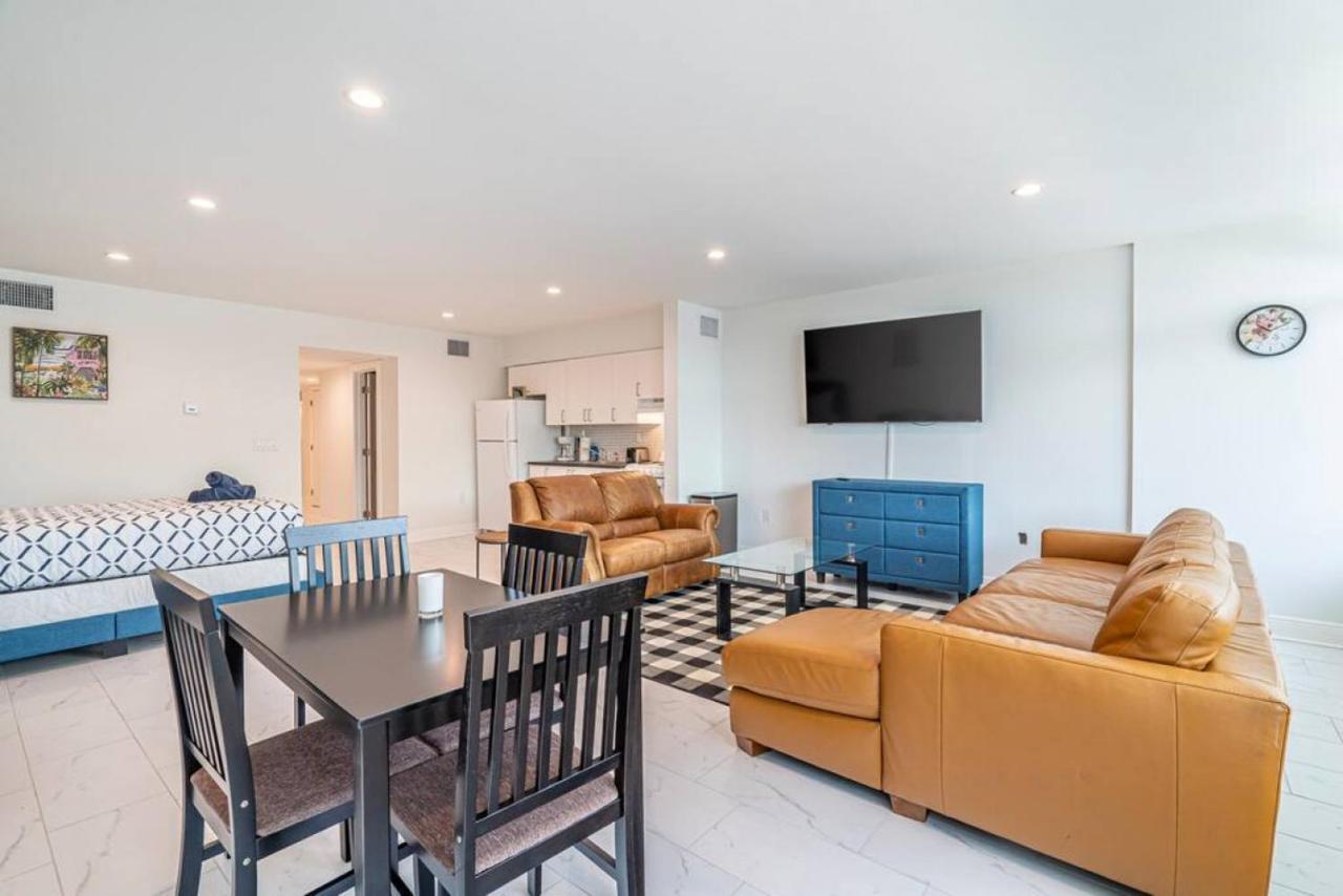 The Purple Pelican Beachfront With Ocean Balcony Unit 3 Fort Lauderdale Eksteriør bilde
